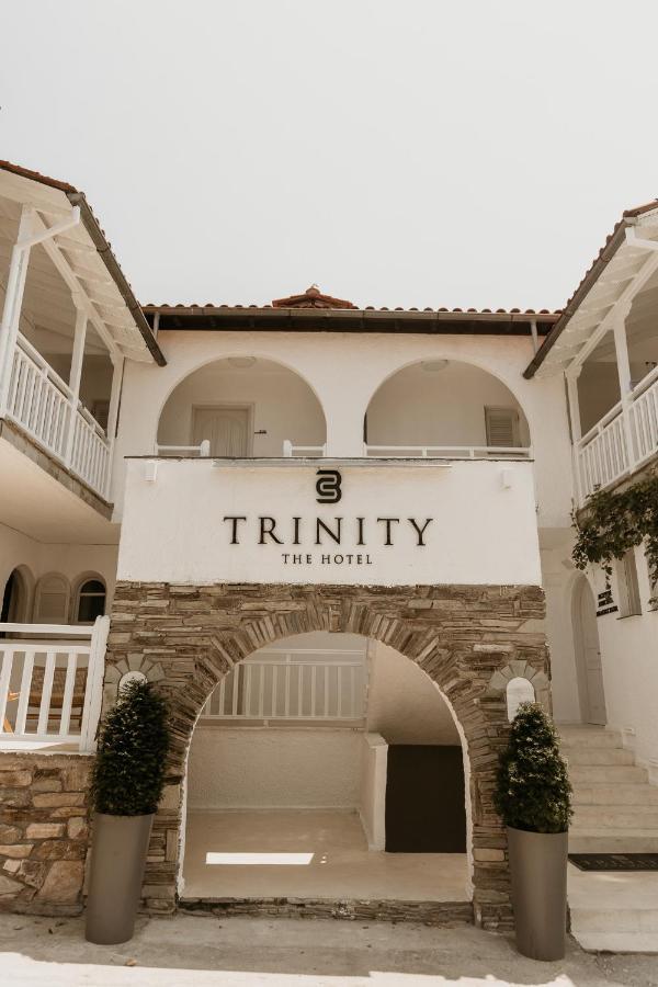 Trinity The Hotel อาโมเลียนี ภายนอก รูปภาพ