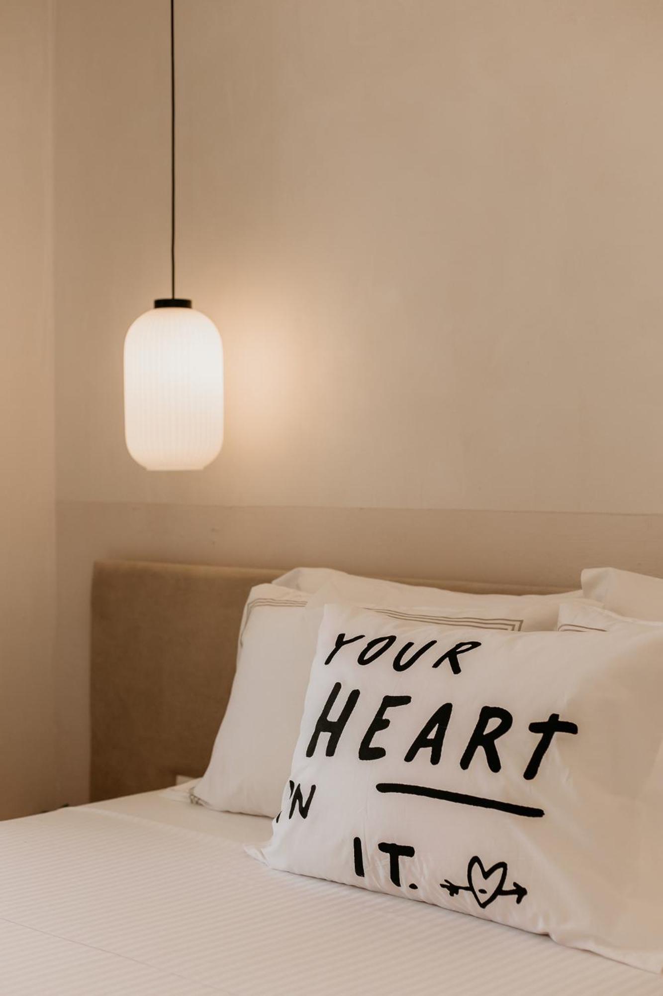 Trinity The Hotel อาโมเลียนี ภายนอก รูปภาพ