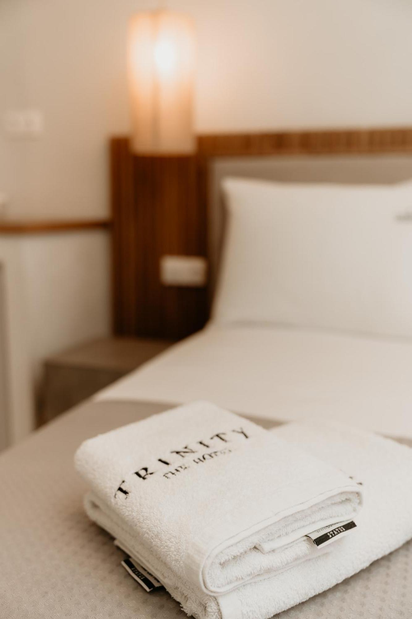 Trinity The Hotel อาโมเลียนี ภายนอก รูปภาพ